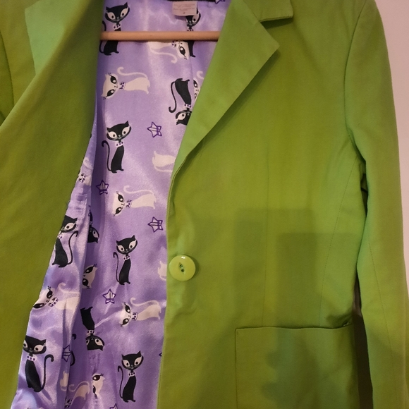 Green Blazer - Picture 3 of 3